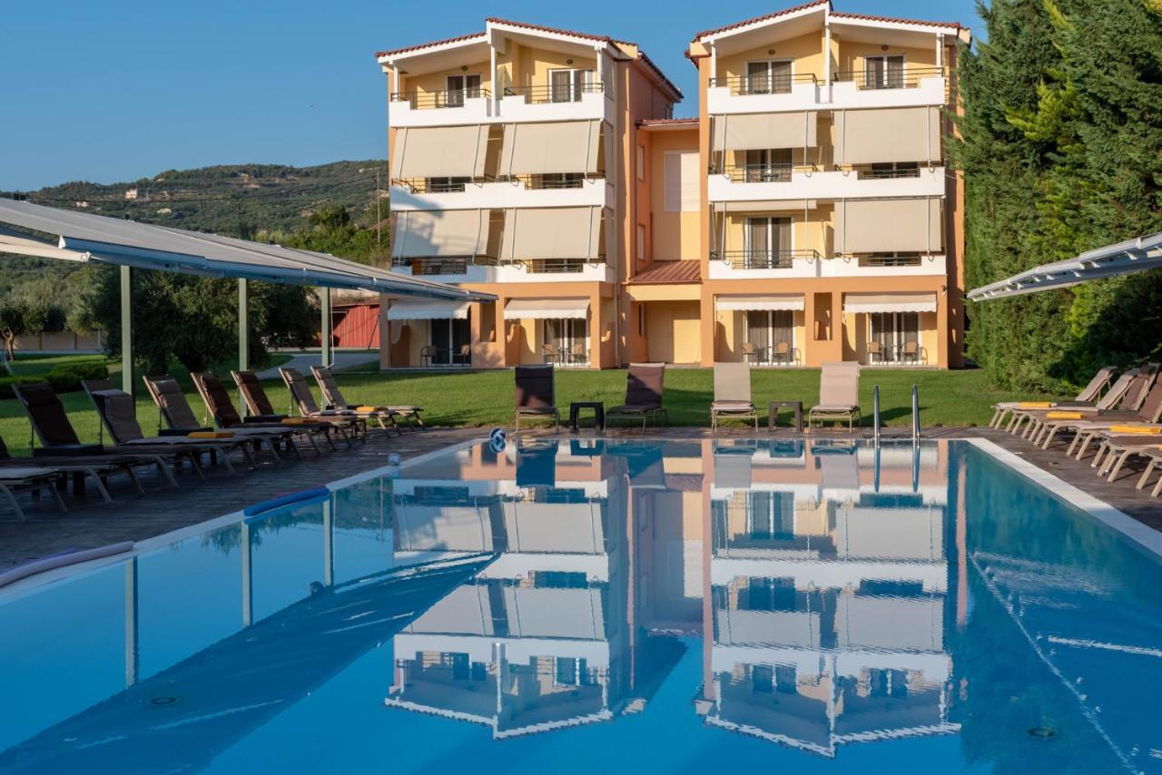 Aparthotel Anilio Plaza Zacharo Exterior foto