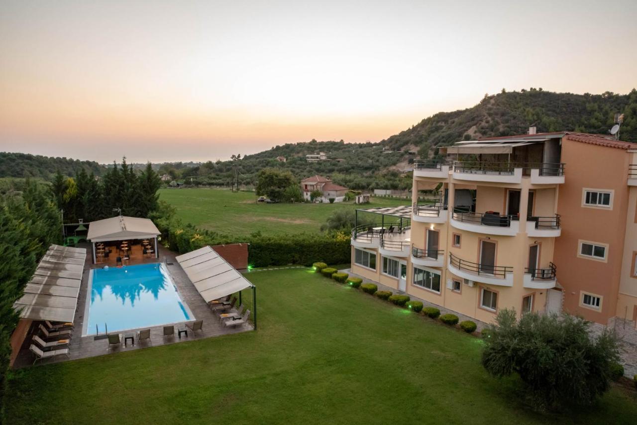 Aparthotel Anilio Plaza Zacharo Exterior foto