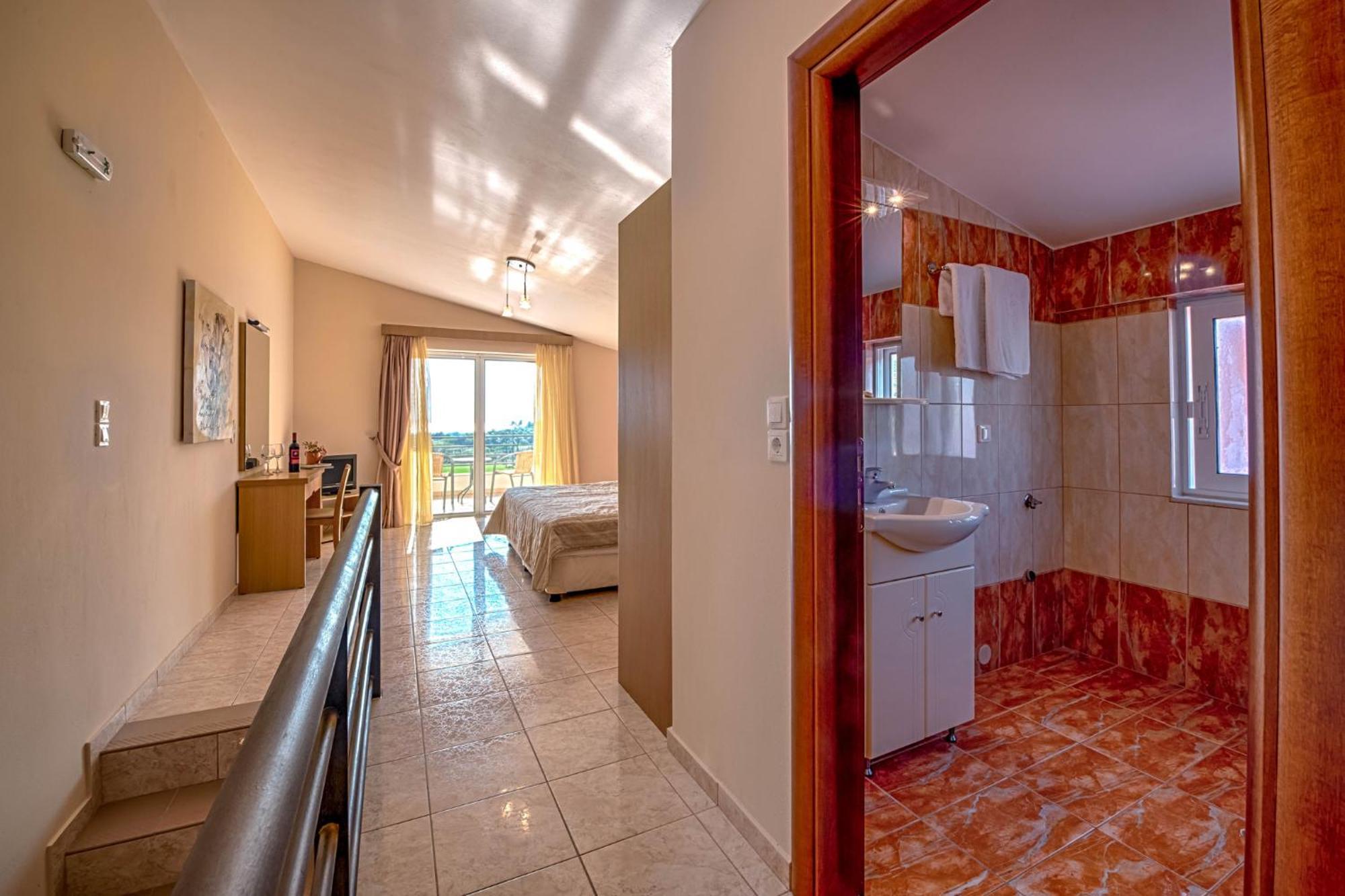 Aparthotel Anilio Plaza Zacharo Habitación foto